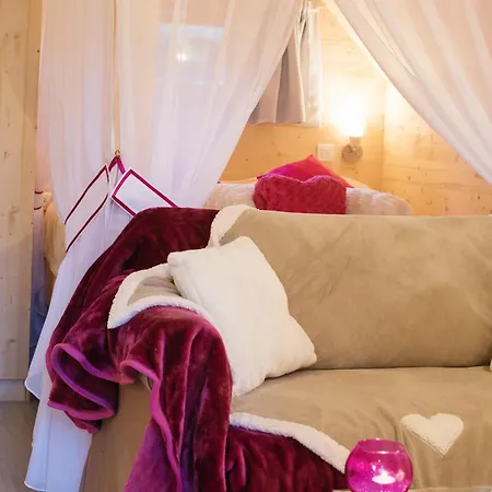 Les De La Petite Sapiniere Holiday home *