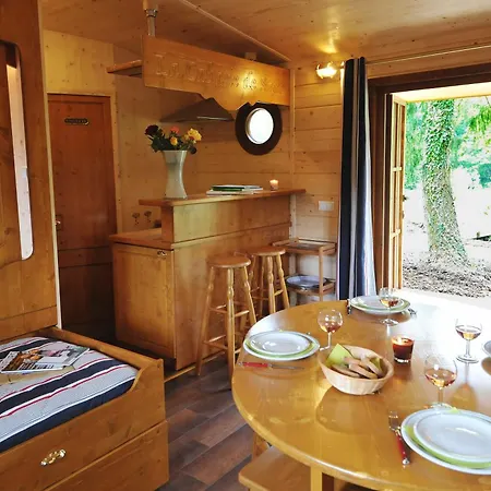 Holiday home Les De La Petite Sapiniere Voussac