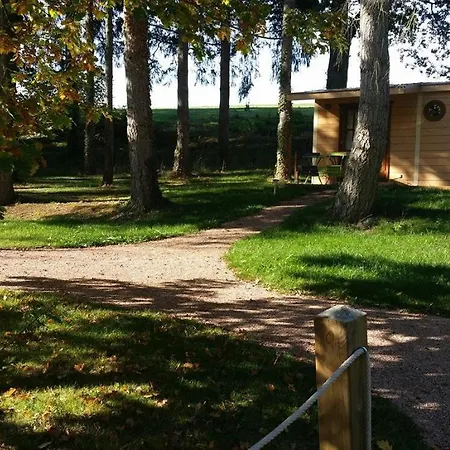 Holiday home Les De La Petite Sapiniere